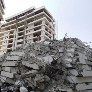 Unfinished skyscraper collapses in Lagos
